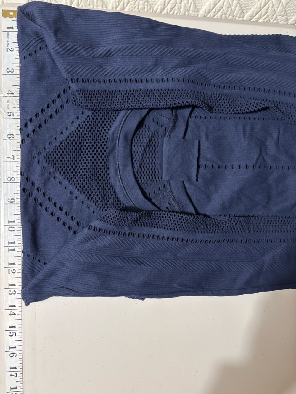 Athleta Oxygen Mesh Top Navy Size XS Long Sleeve Net Elevated Athleisure Fitness - Picture 6 of 7
